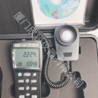 TES-1339R記憶式數(shù)字式照度計(jì)
