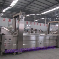 優(yōu)質(zhì)薄脆油炸設(shè)備 網(wǎng)帶式雞翅油炸線價格