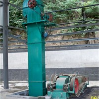生產定制垂直提升機 沙子鋼斗式提升機 翻斗式提升機
