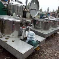出售二手1250型全自動下卸料刮刀離心機