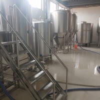 投資小型啤酒廠可以釀制幾種啤酒需要選擇多大的自釀啤酒設備