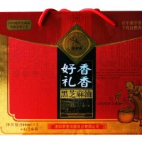 售芝麻油、芝麻醬禮盒