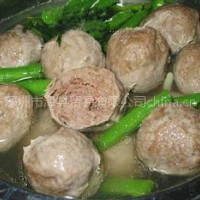 牛筋丸、豬肉丸、牛肉丸、香菇貢丸、玉米貢丸、脆皮貢丸