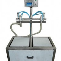 葉面肥稱重灌裝機H沖施肥電子稱重灌裝機H水溶肥稱重灌裝機