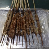 供應燒烤串羊肉串