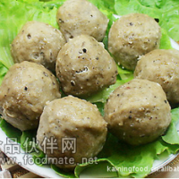 【廠家直銷】供應(yīng)黑椒牛肉丸 速凍肉丸 速凍食品火鍋料