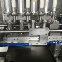 出廠(chǎng)區(qū)現(xiàn)貨愛(ài)克林灌裝機(jī)6000BPH
