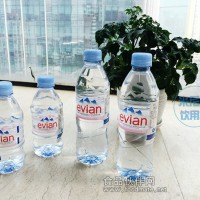依云礦泉水