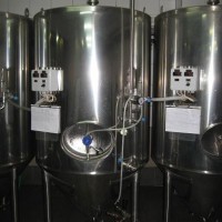 啤酒機(jī)