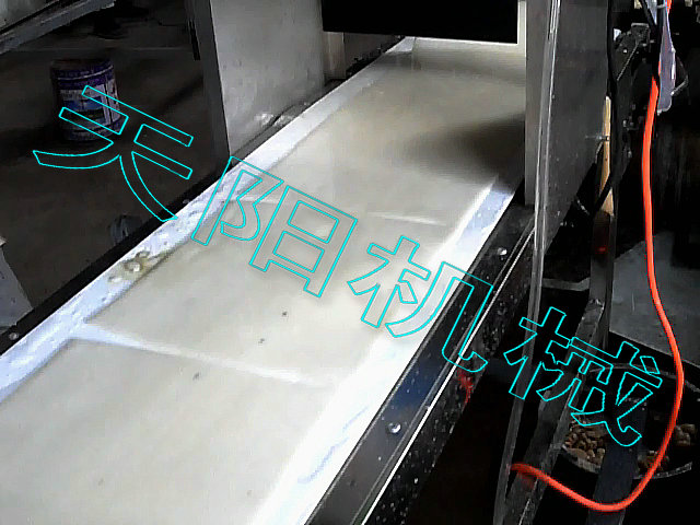 米皮餌塊機]