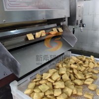 豆干全自動油炸鍋 自動刮渣油炸機生產(chǎn)商